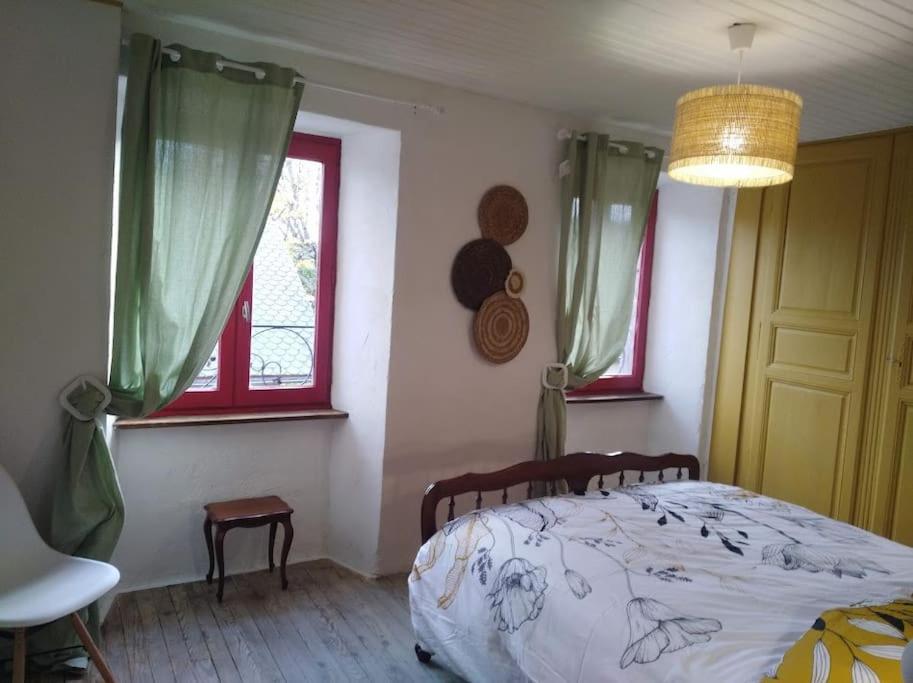 Appartement Cozy Dans Maison Privee Tauves Exteriér fotografie