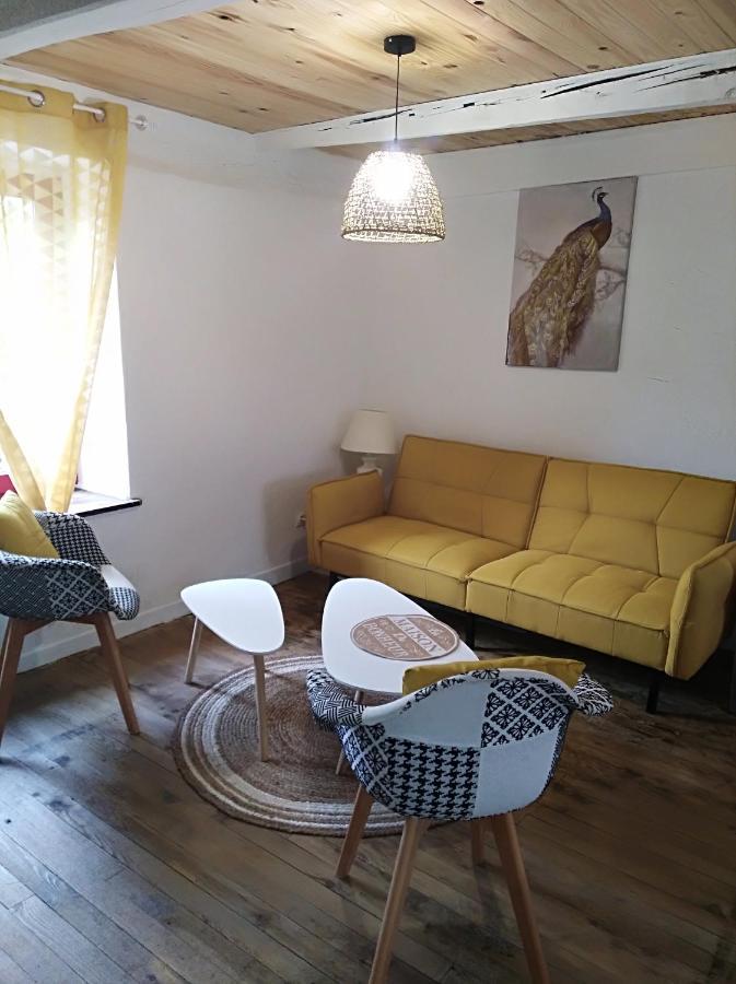 Appartement Cozy Dans Maison Privee Tauves Exteriér fotografie