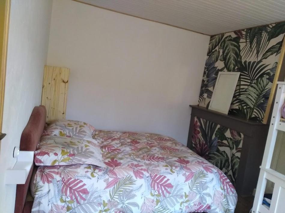 Appartement Cozy Dans Maison Privee Tauves Exteriér fotografie